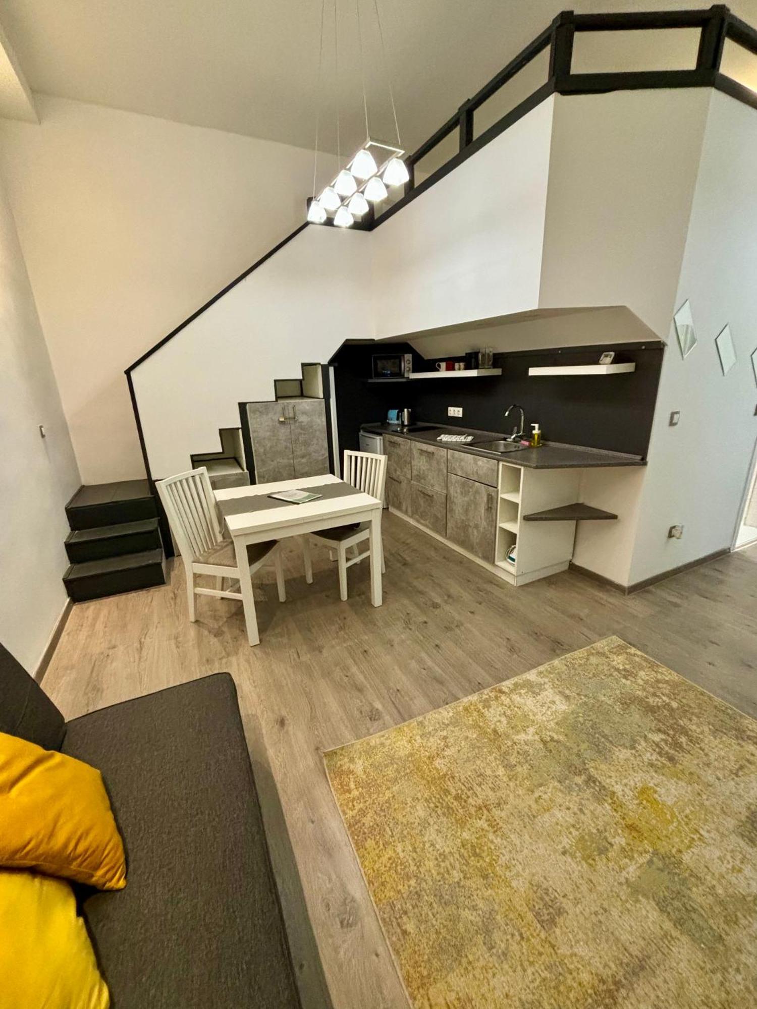 Appartamento Palatoni Flat In Budapest City Center Esterno foto